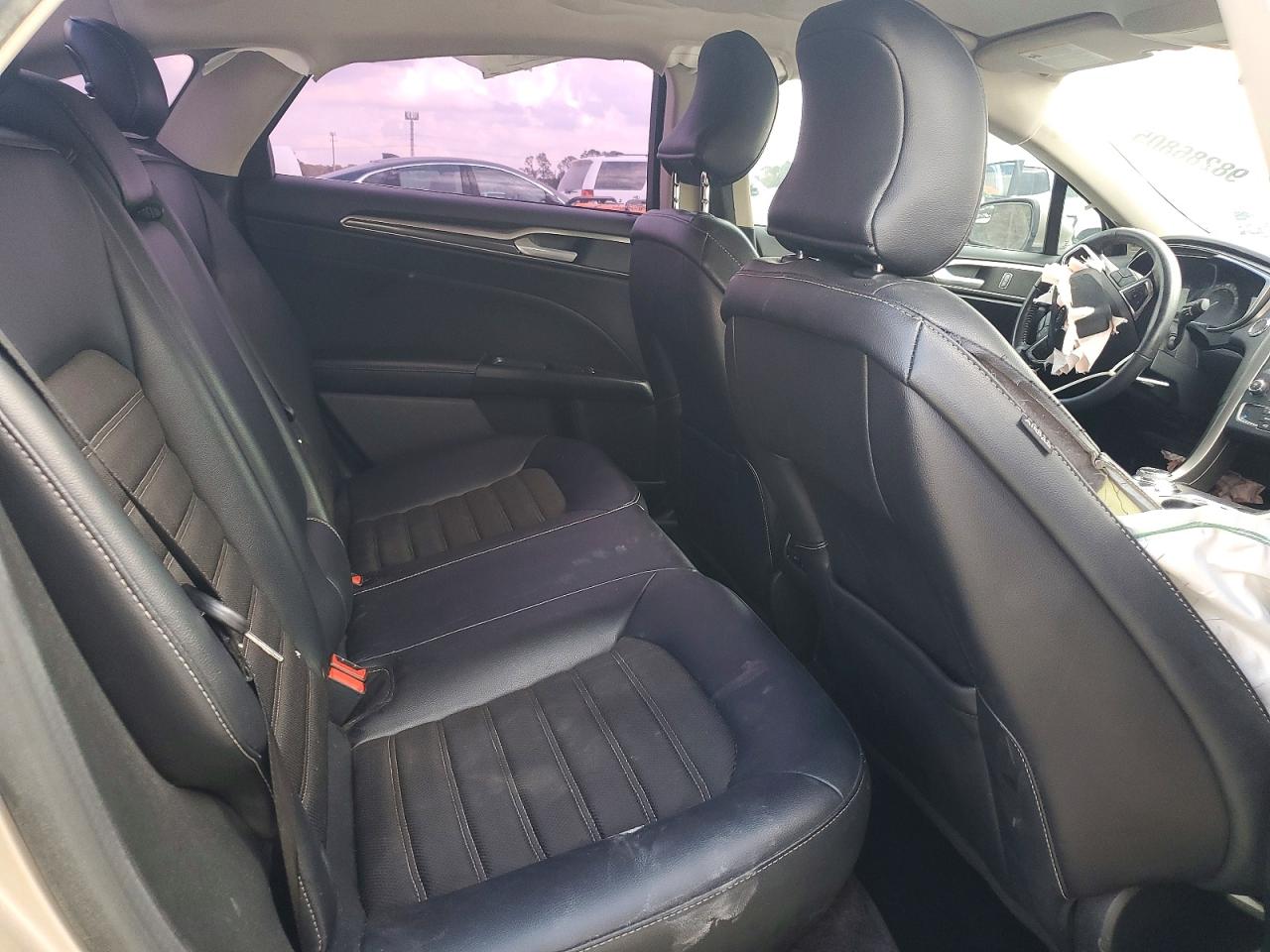 2017 FORD FUSION SE photo 10