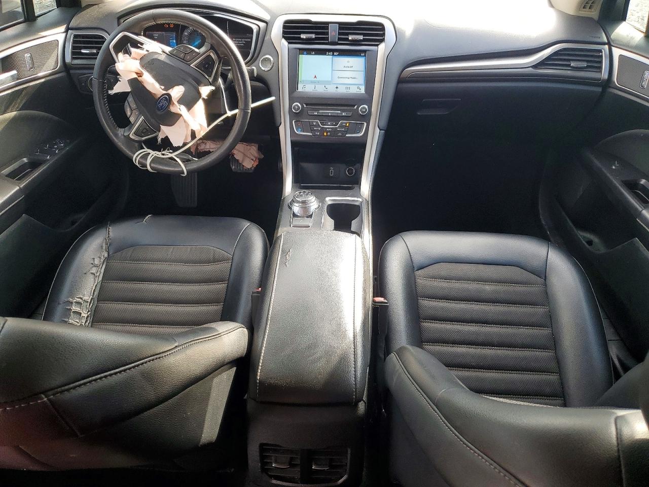 2017 FORD FUSION SE photo 8