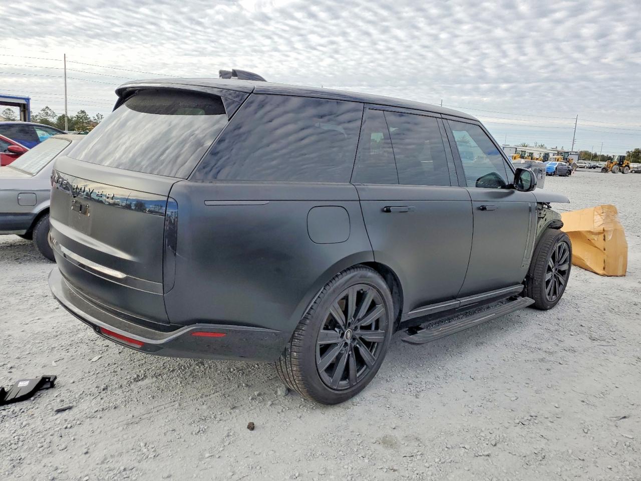 2025 LAND ROVER RANGE ROVER AUTOBIOGRAPHY photo 3