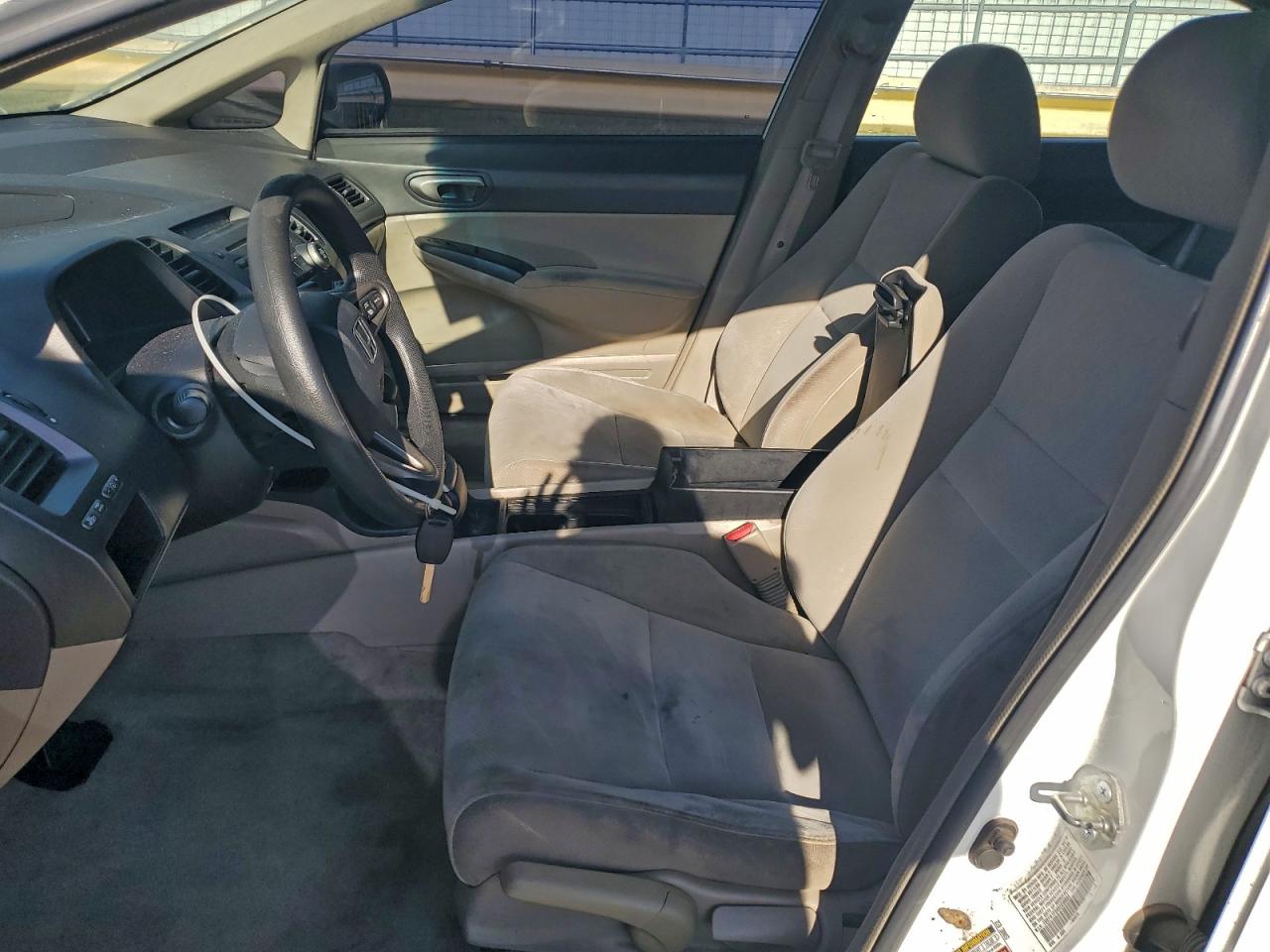 2010 HONDA CIVIC LX photo 7