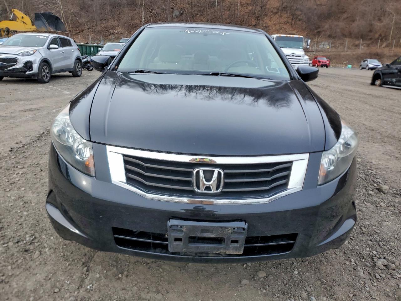 2010 HONDA ACCORD LX photo 5