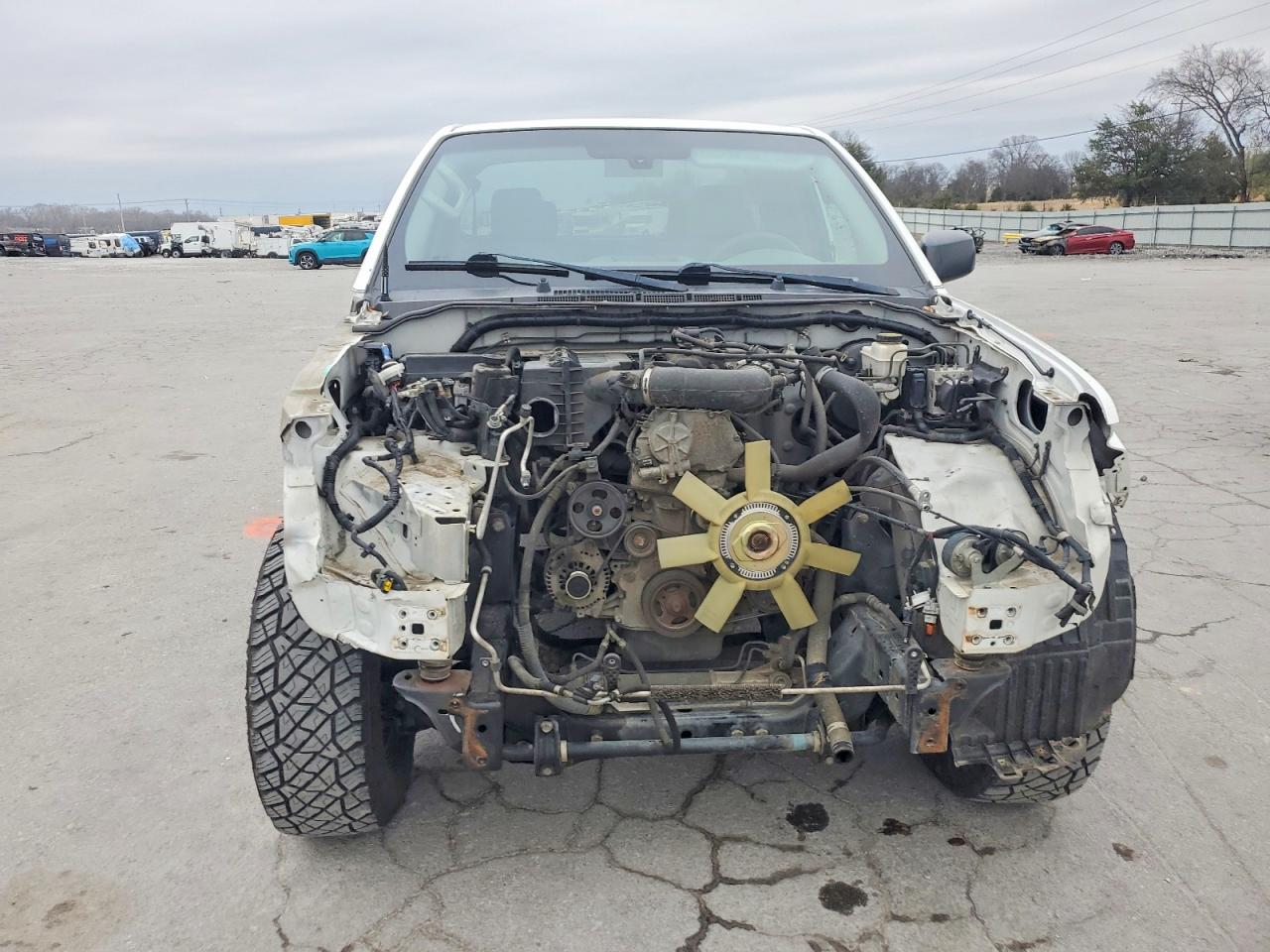 2019 NISSAN FRONTIER S photo 5