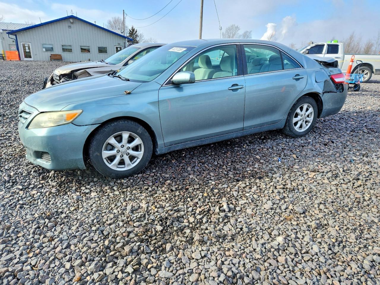 2011 TOYOTA CAMRY