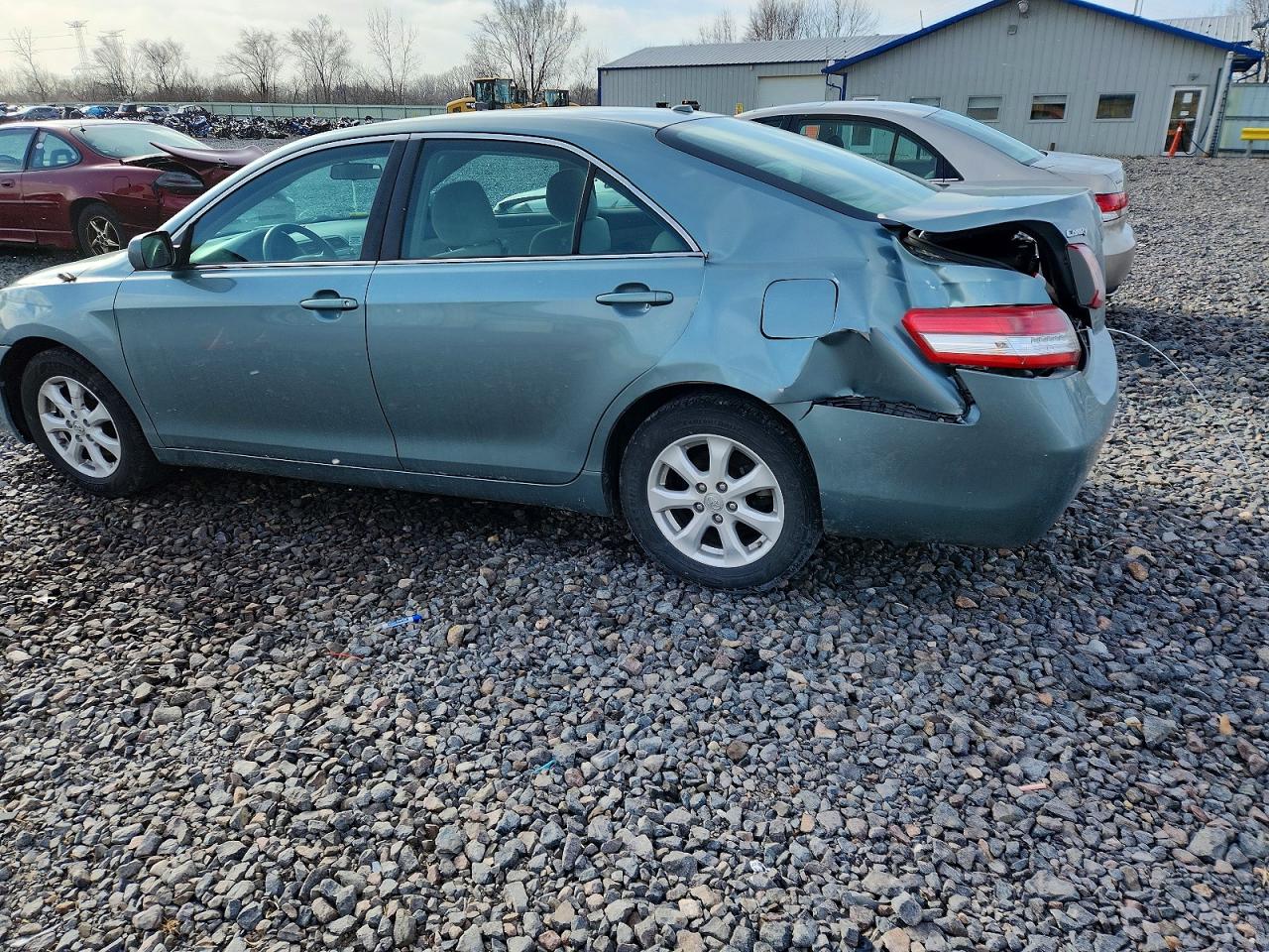 2011 TOYOTA CAMRY BASE photo 2