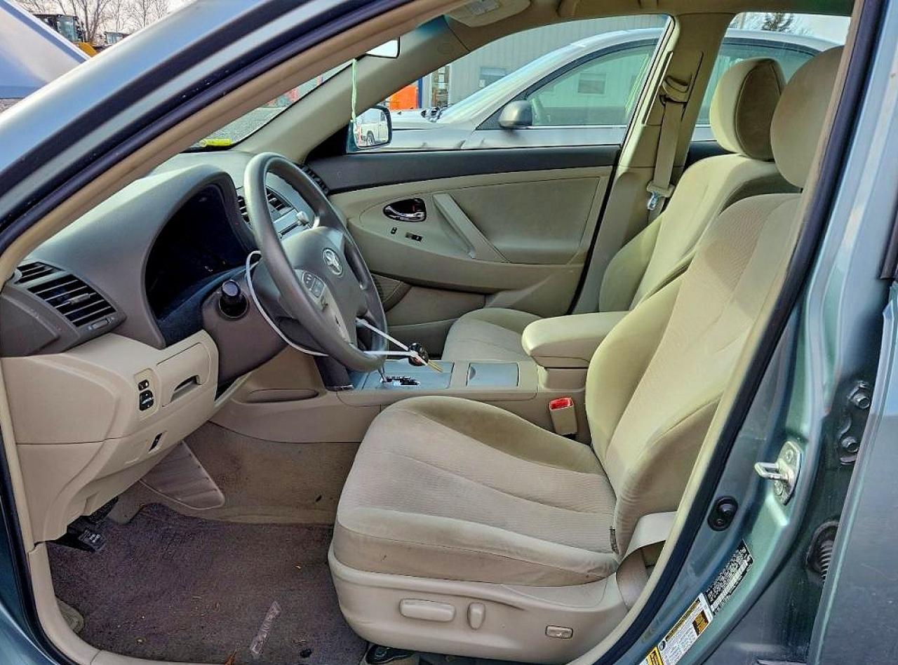 2011 TOYOTA CAMRY BASE photo 7