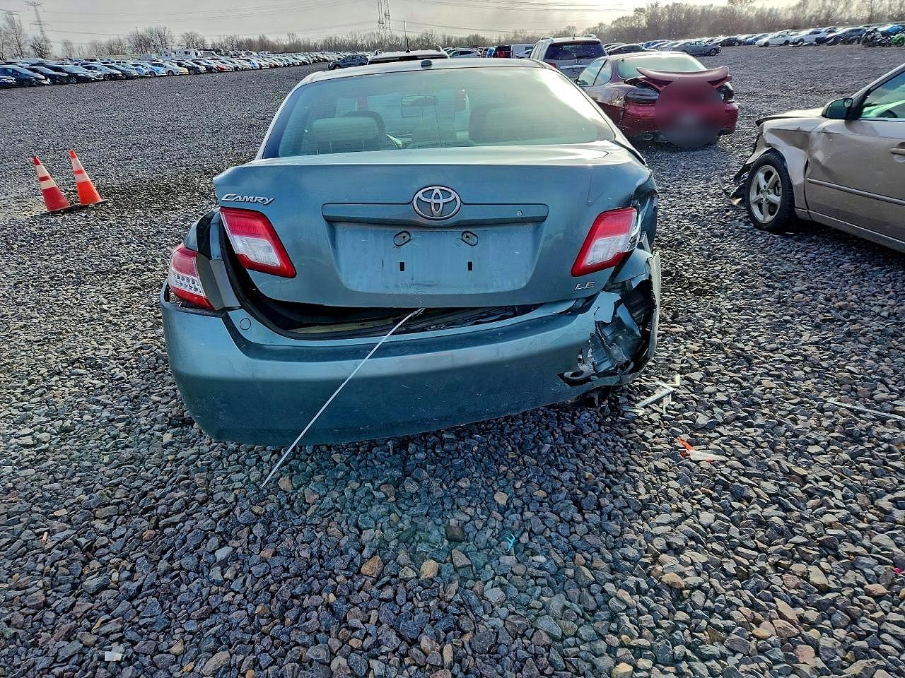 2011 TOYOTA CAMRY BASE photo 6