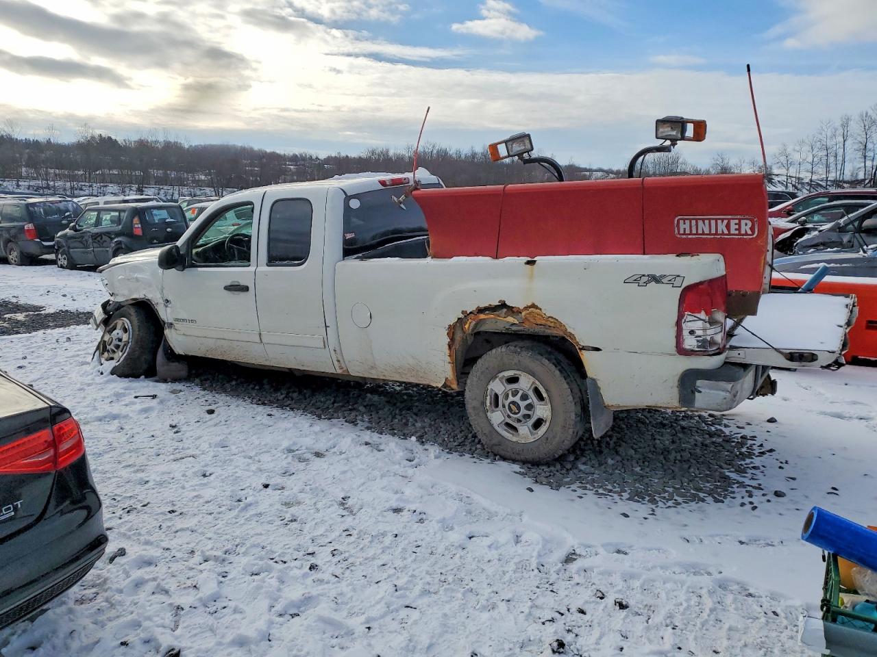 2012 GMC SIERRA K2500 SLE photo 2