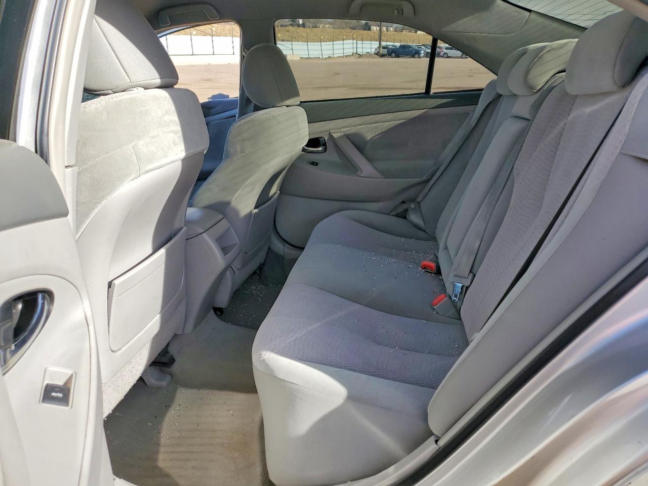 2011 TOYOTA CAMRY BASE photo 10