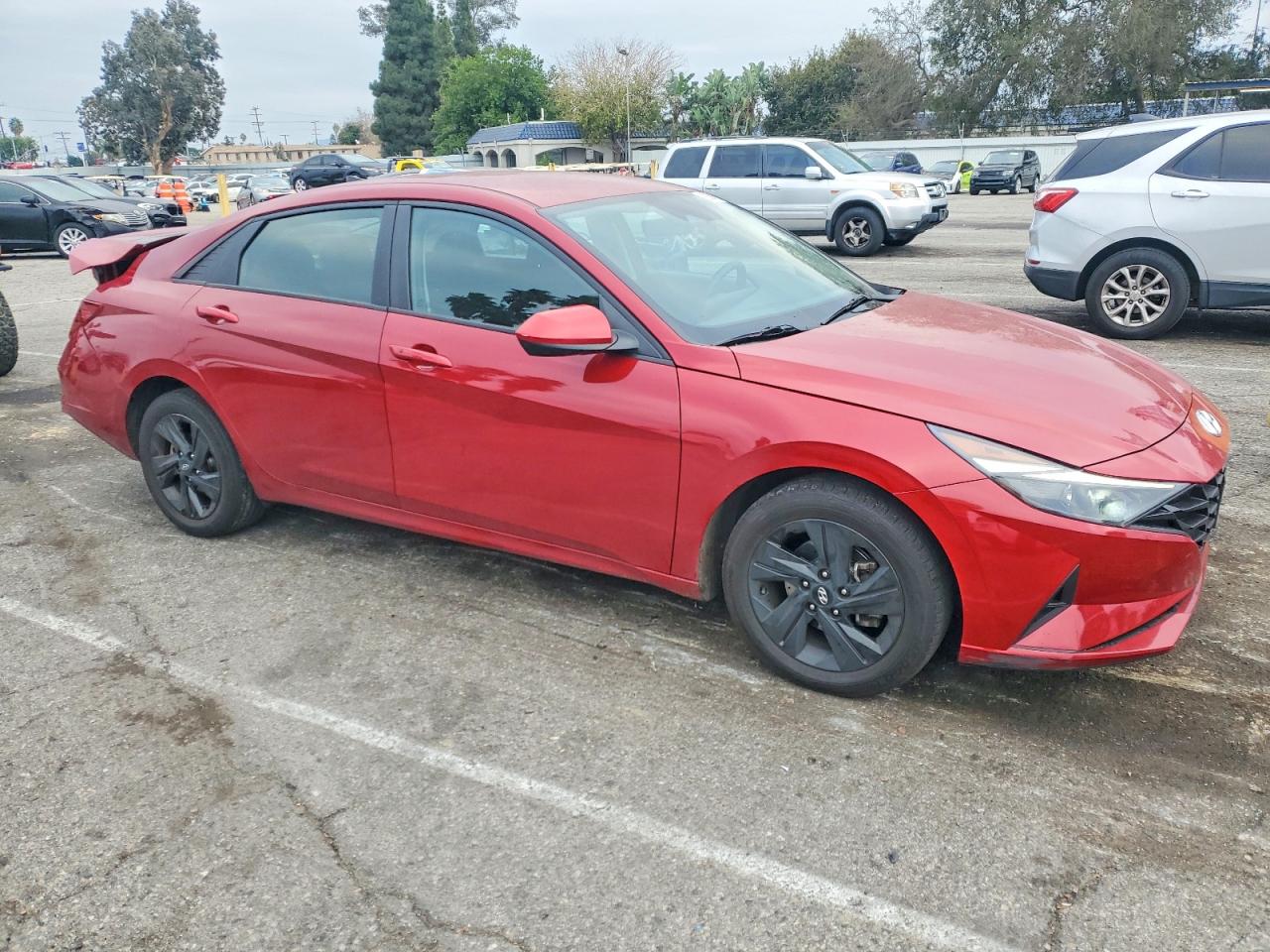 2022 HYUNDAI ELANTRA SEL photo 4