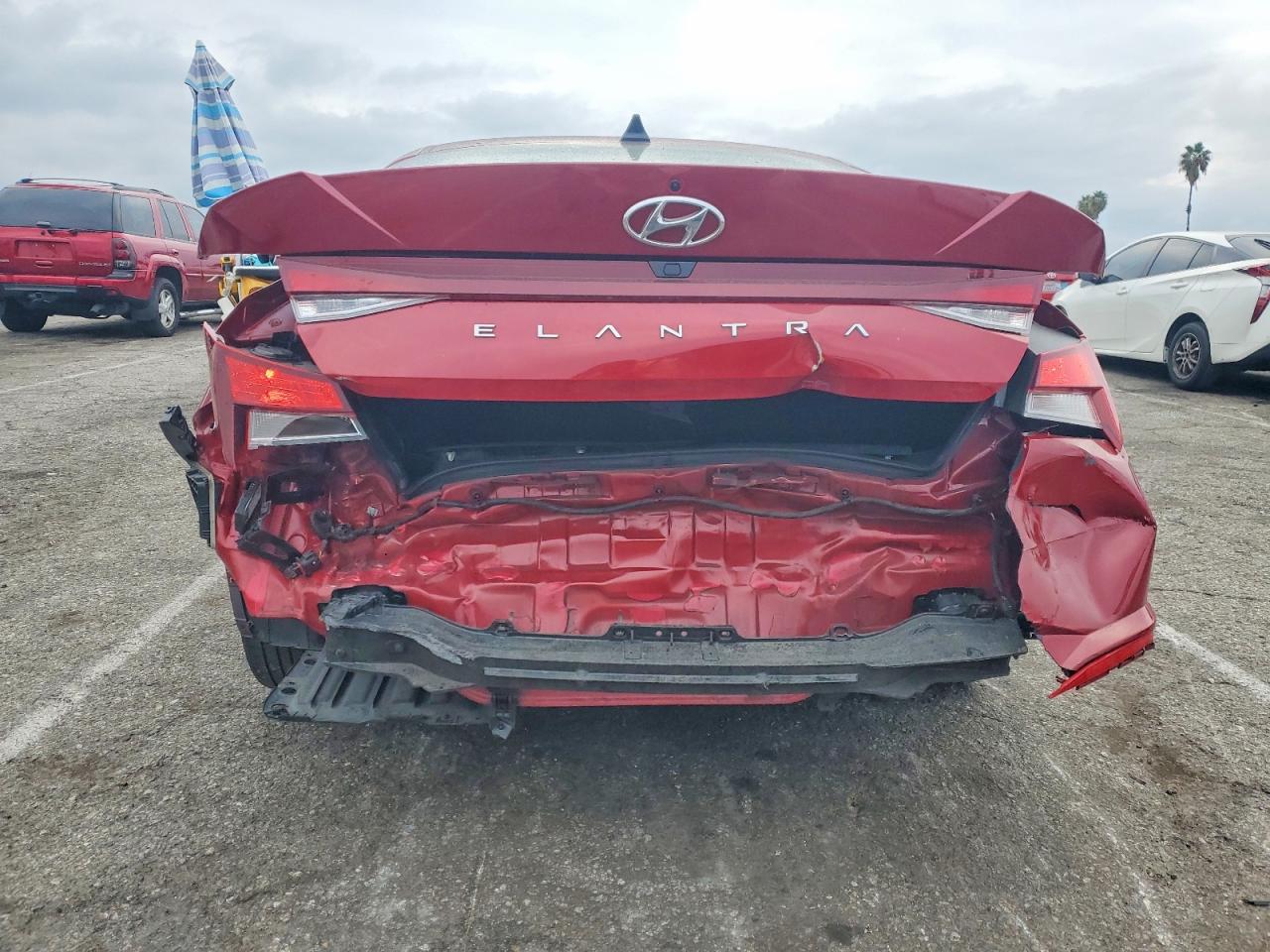 2022 HYUNDAI ELANTRA SEL photo 6