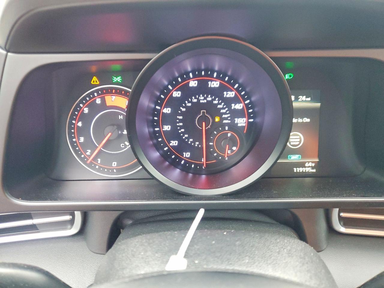 2022 HYUNDAI ELANTRA SEL photo 9