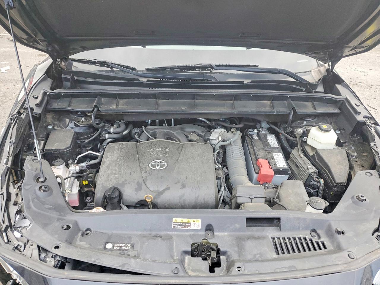 2020 TOYOTA HIGHLANDER XLE photo 12