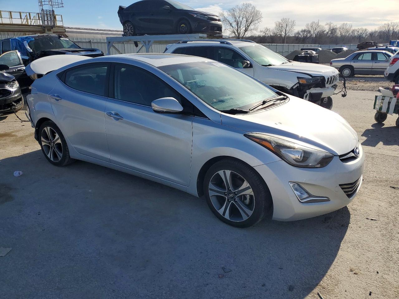 2015 HYUNDAI ELANTRA SE photo 4