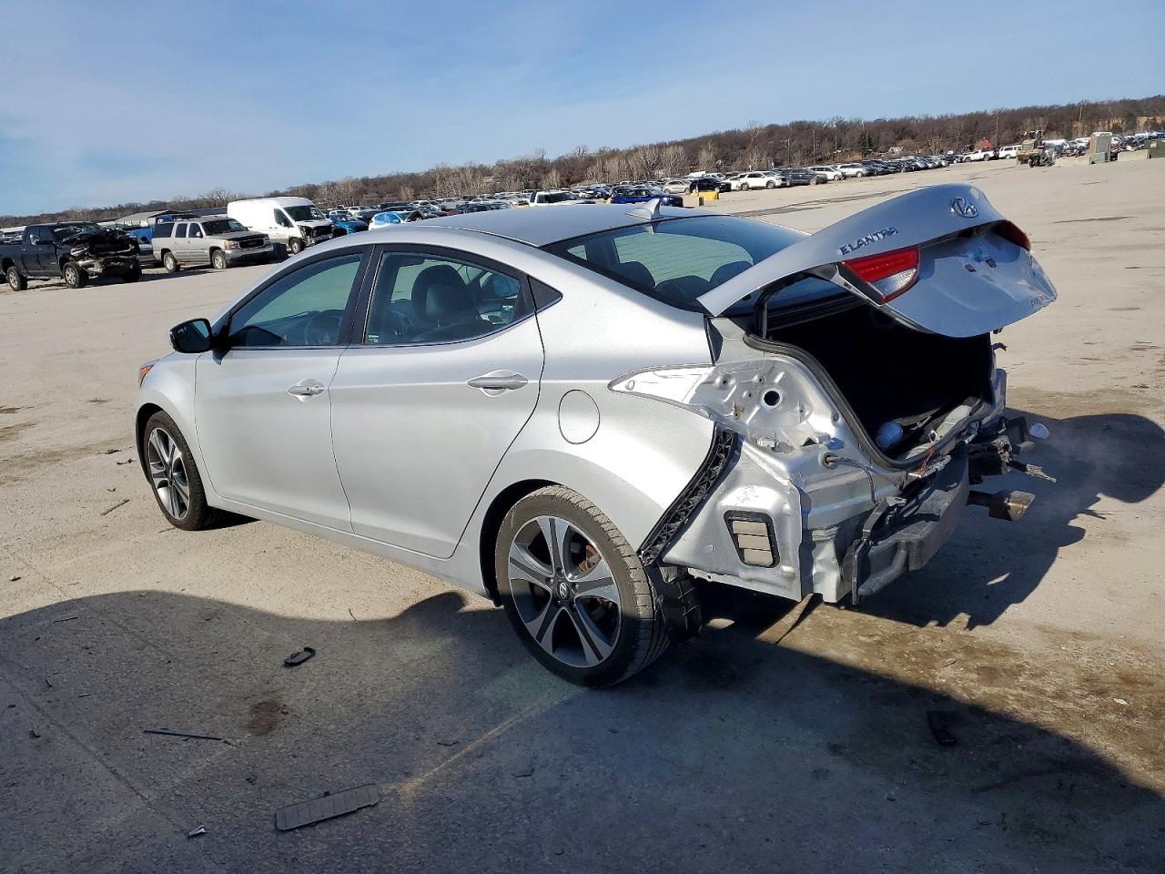 2015 HYUNDAI ELANTRA SE photo 2