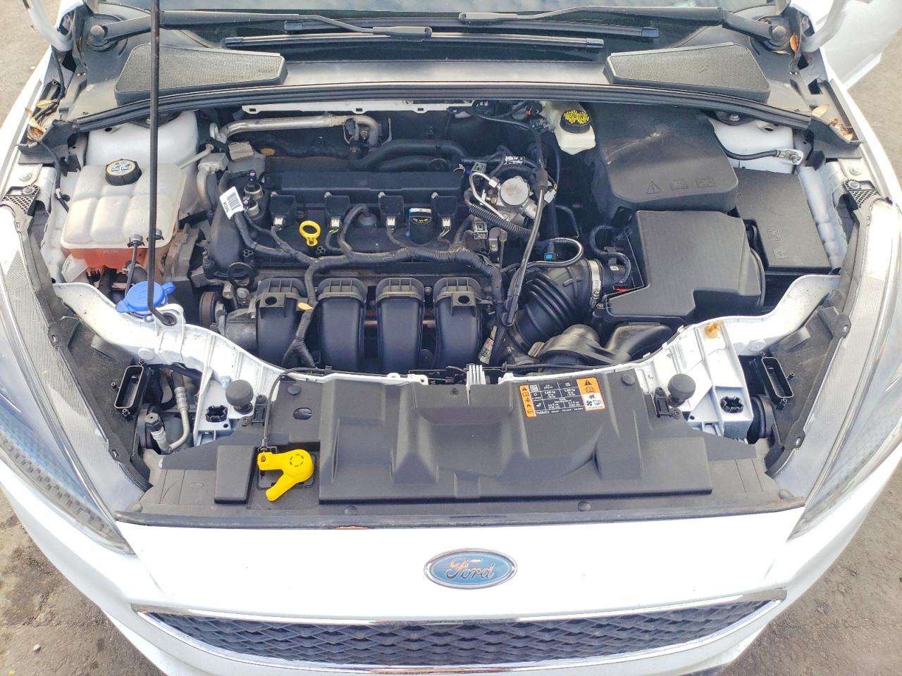 2017 FORD FOCUS SE photo 11