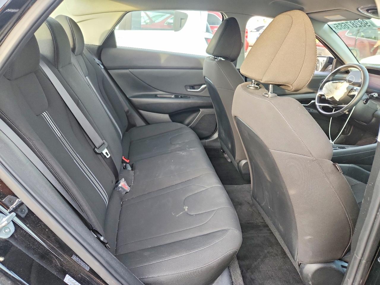 2023 HYUNDAI ELANTRA SEL photo 10