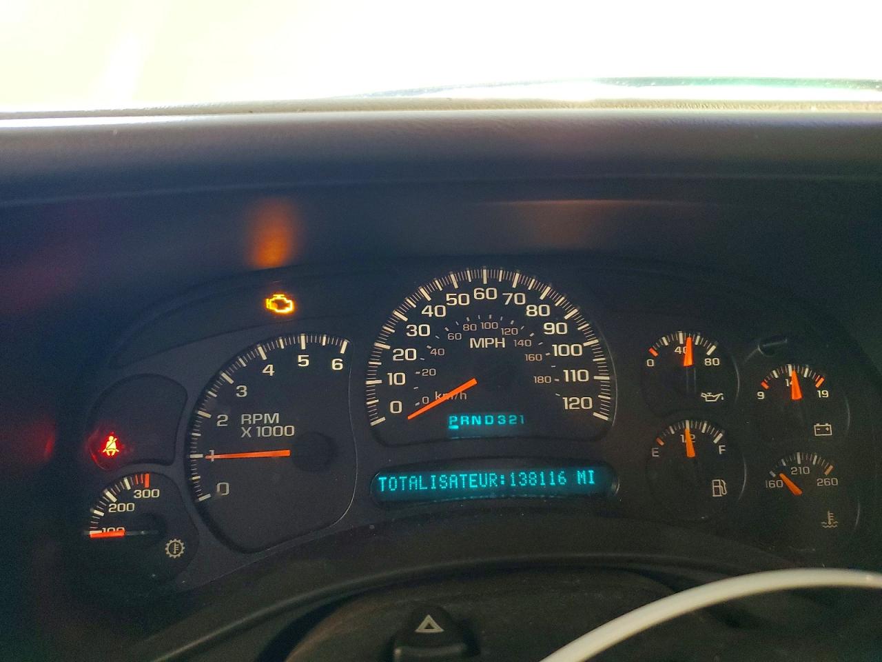 2004 CHEVROLET SILVERADO C2500 HEAVY DUTY photo 9