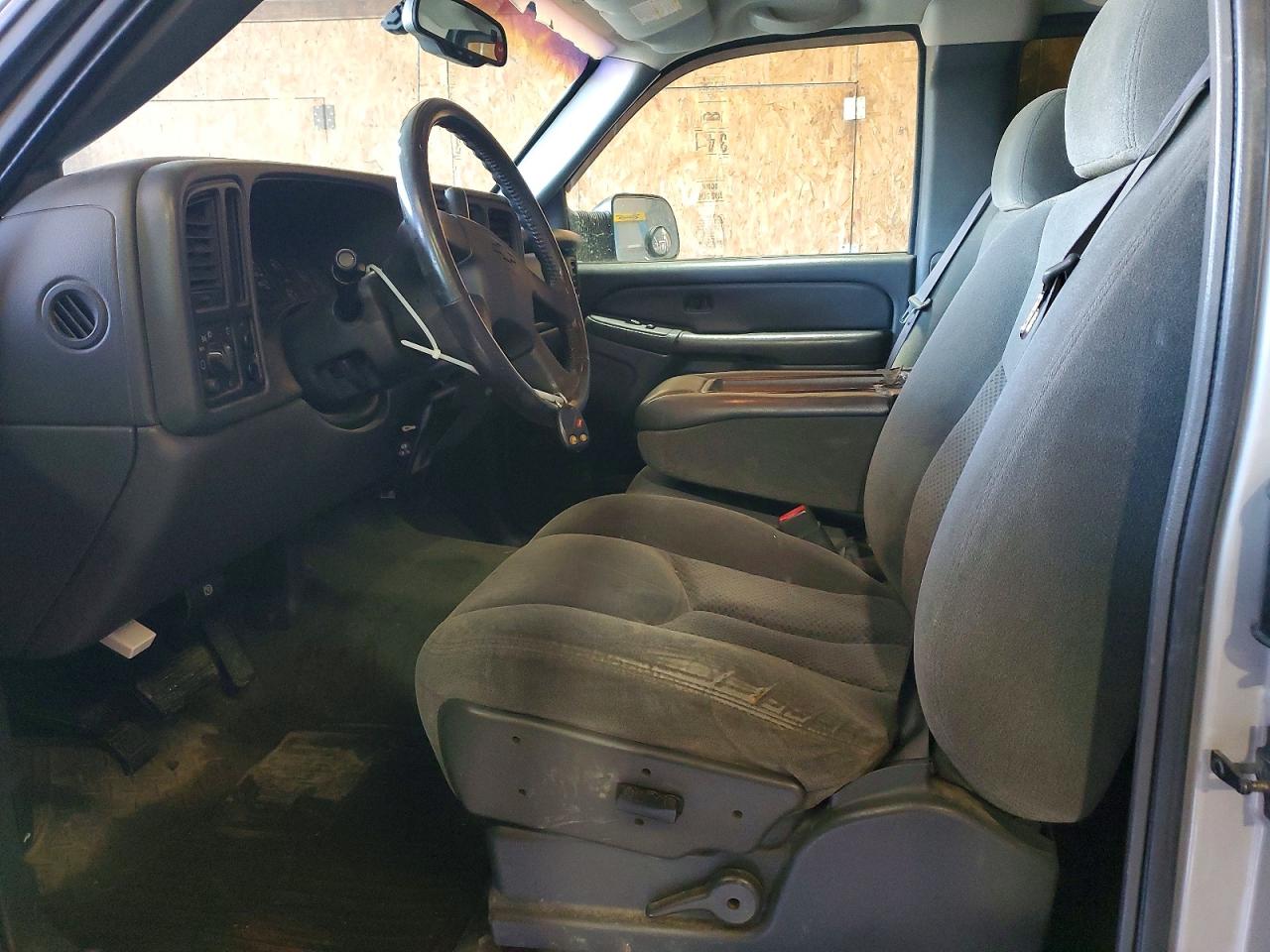 2004 CHEVROLET SILVERADO C2500 HEAVY DUTY photo 7