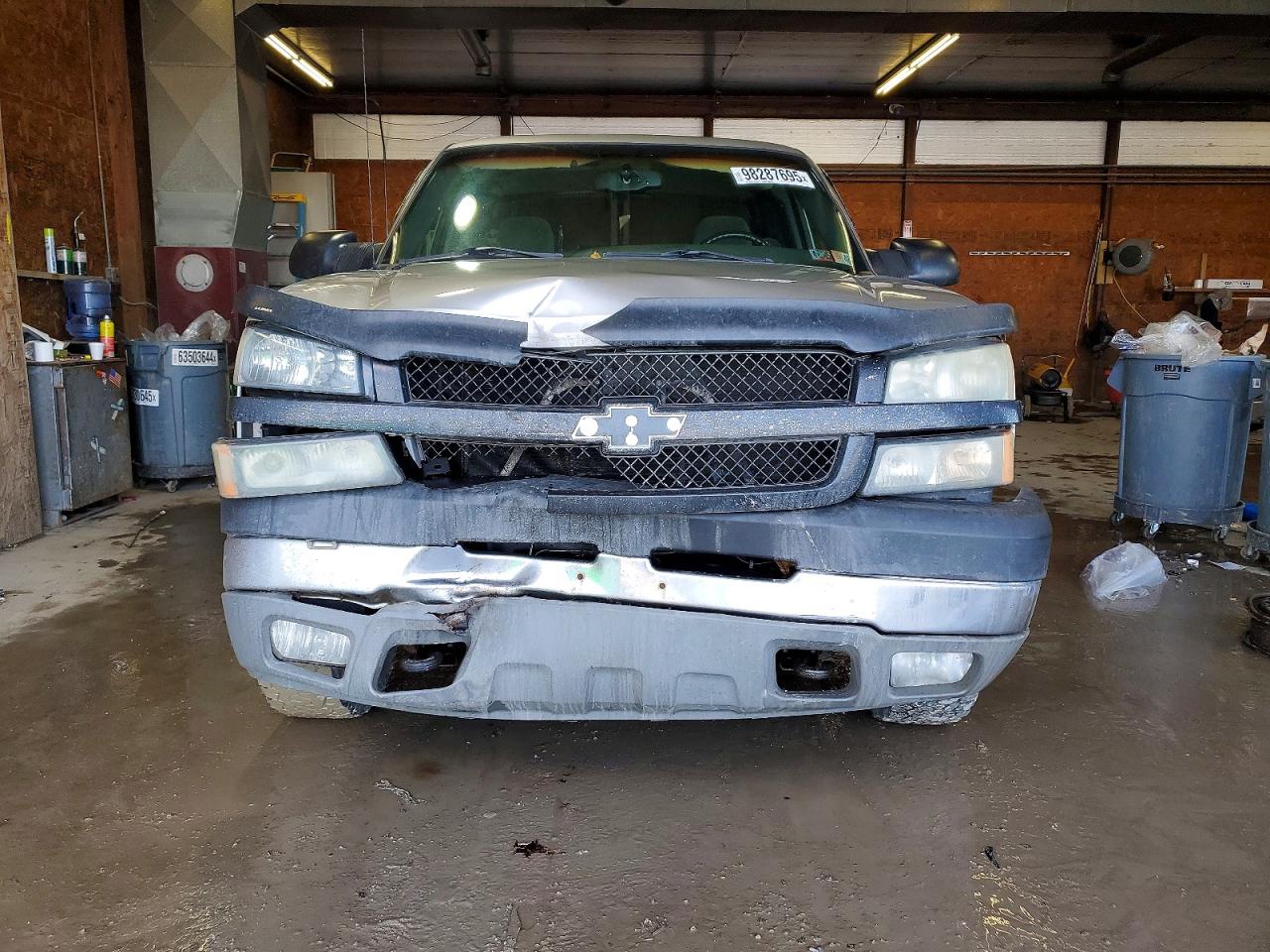 2004 CHEVROLET SILVERADO C2500 HEAVY DUTY photo 5