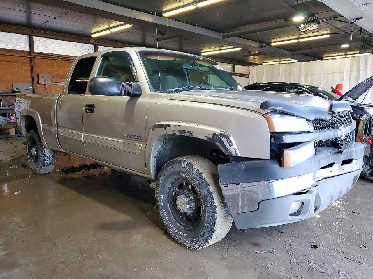 2004 CHEVROLET SILVERADO C2500 HEAVY DUTY photo 4