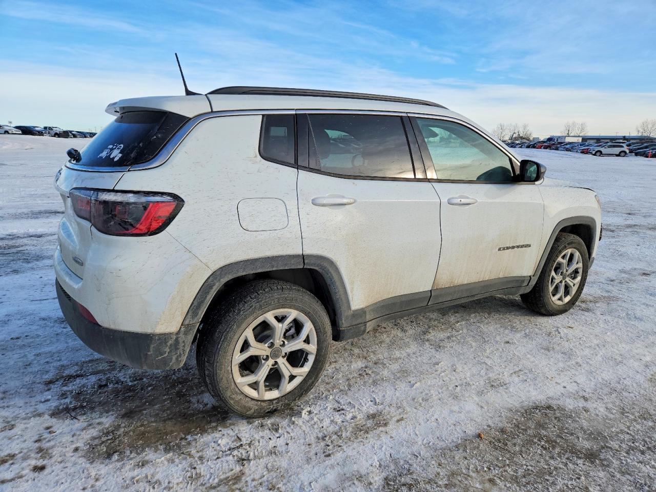 2025 JEEP COMPASS LATITUDE photo 3