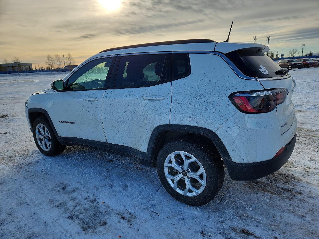 2025 JEEP COMPASS LATITUDE photo 2
