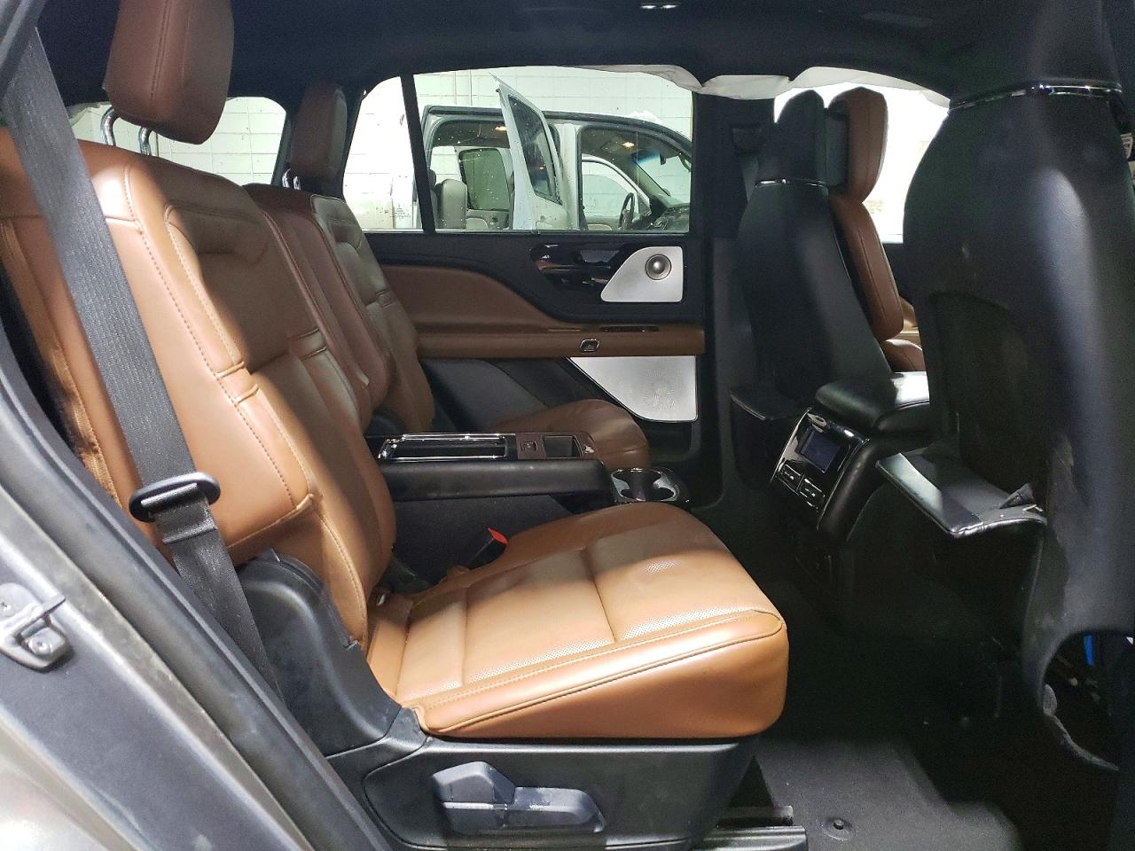 2024 LINCOLN AVIATOR RESERVE photo 11
