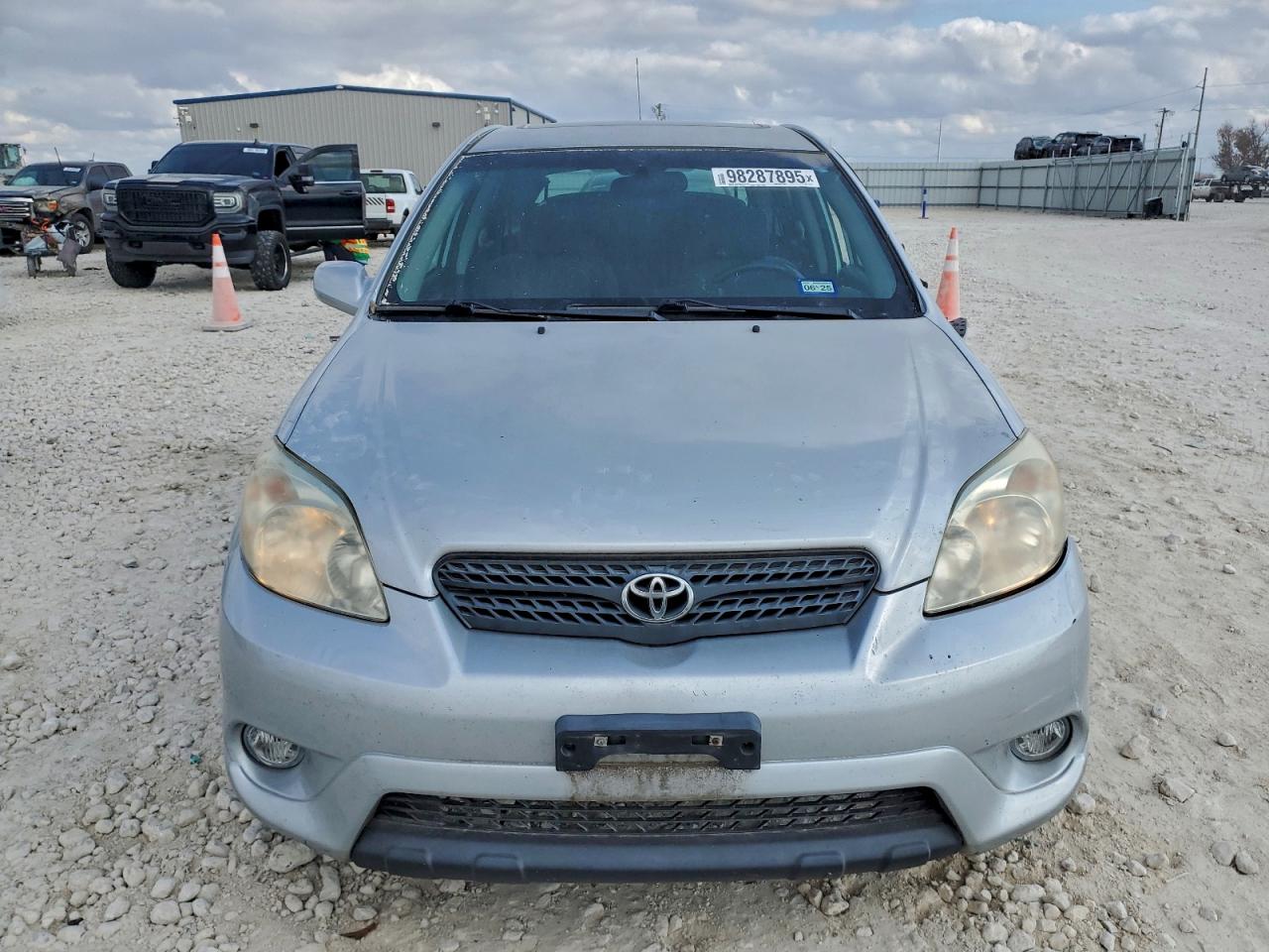 2006 TOYOTA COROLLA MATRIX XR photo 9