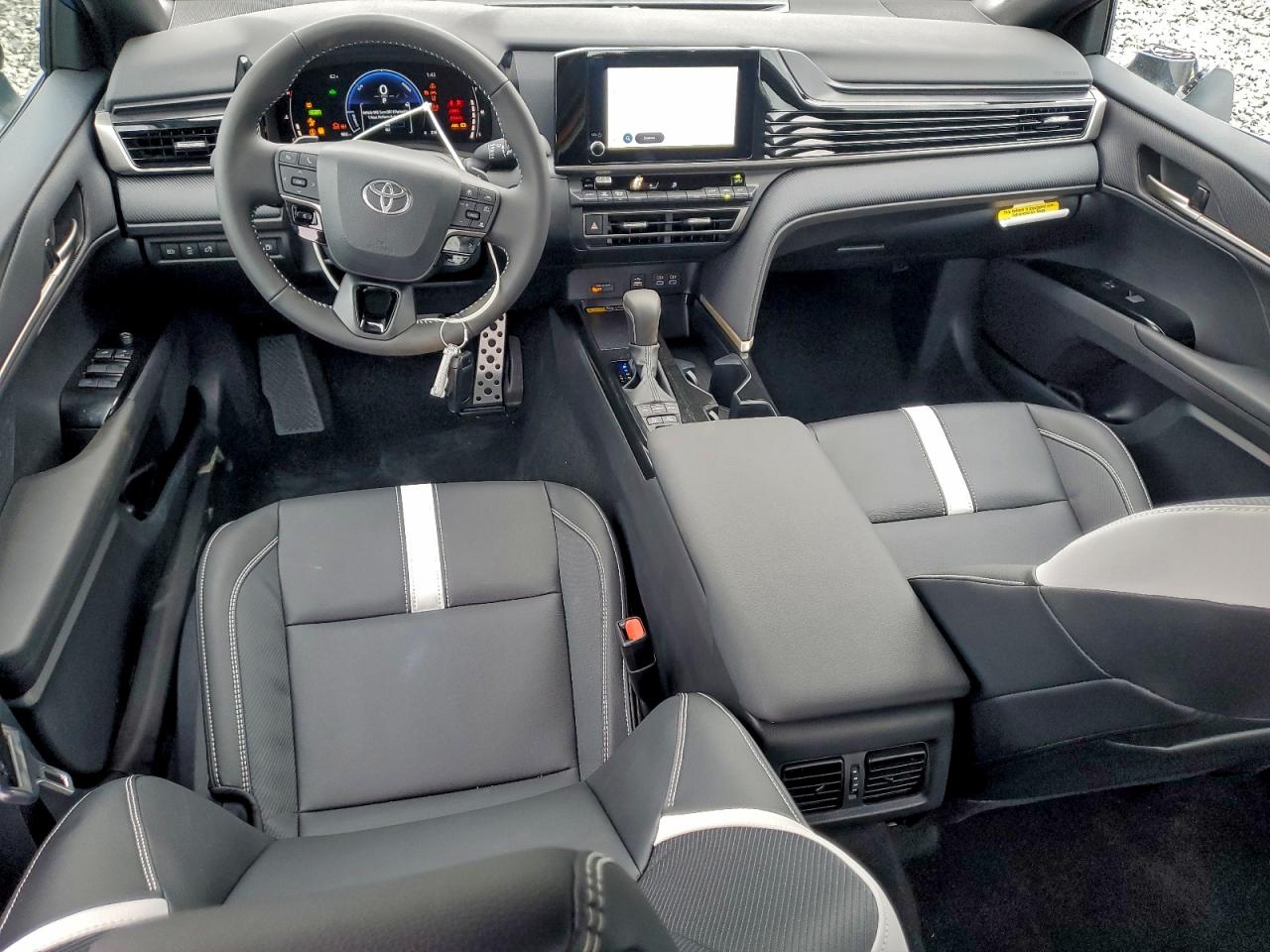 2026 TOYOTA CAMRY XSE photo 8