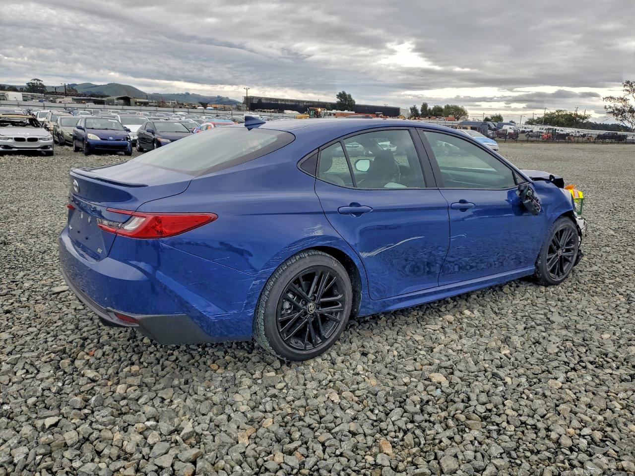 2026 TOYOTA CAMRY XSE photo 3
