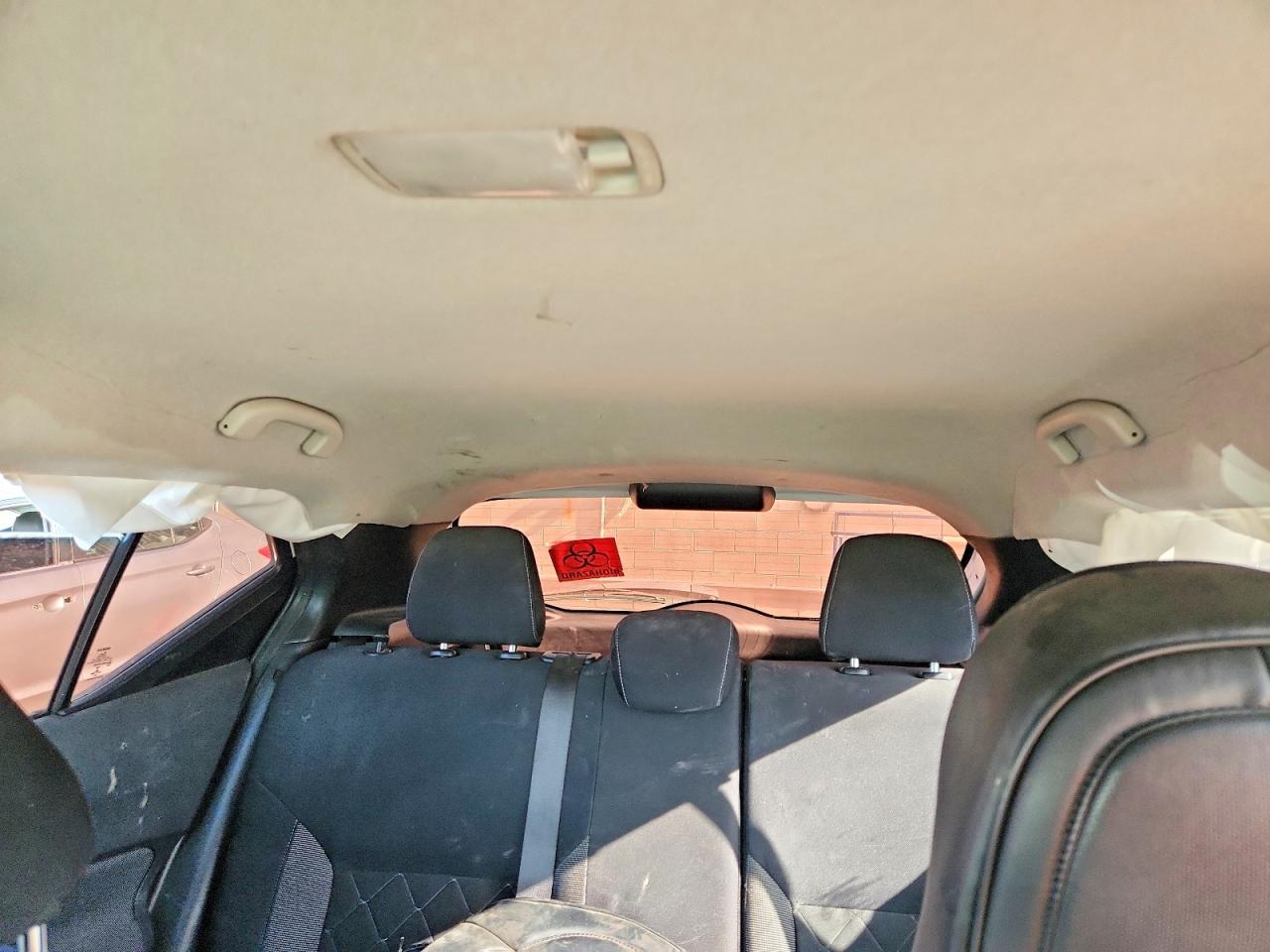 2019 NISSAN KICKS S photo 10