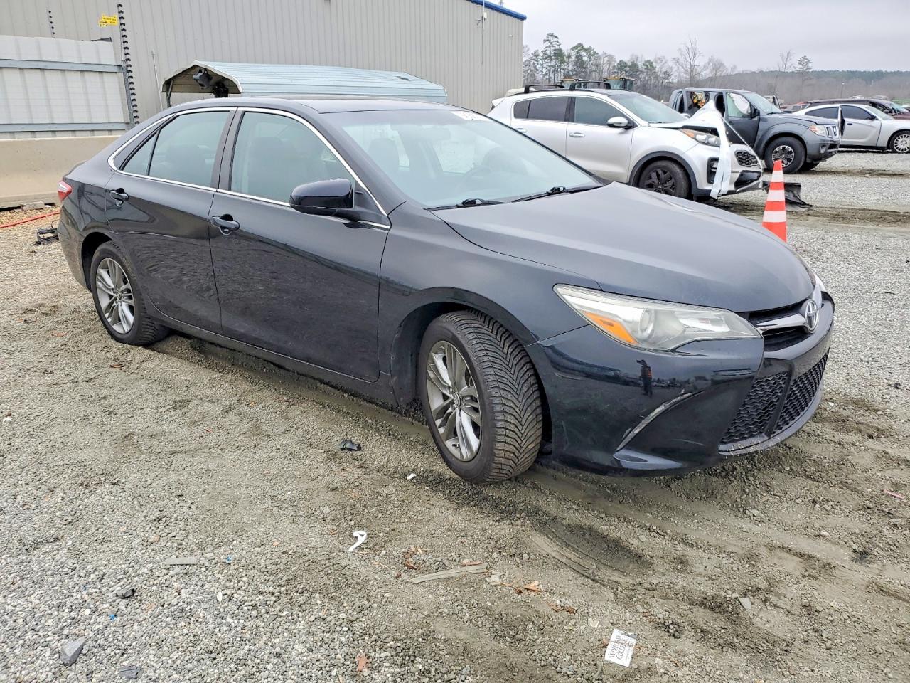 2016 TOYOTA CAMRY LE photo 7