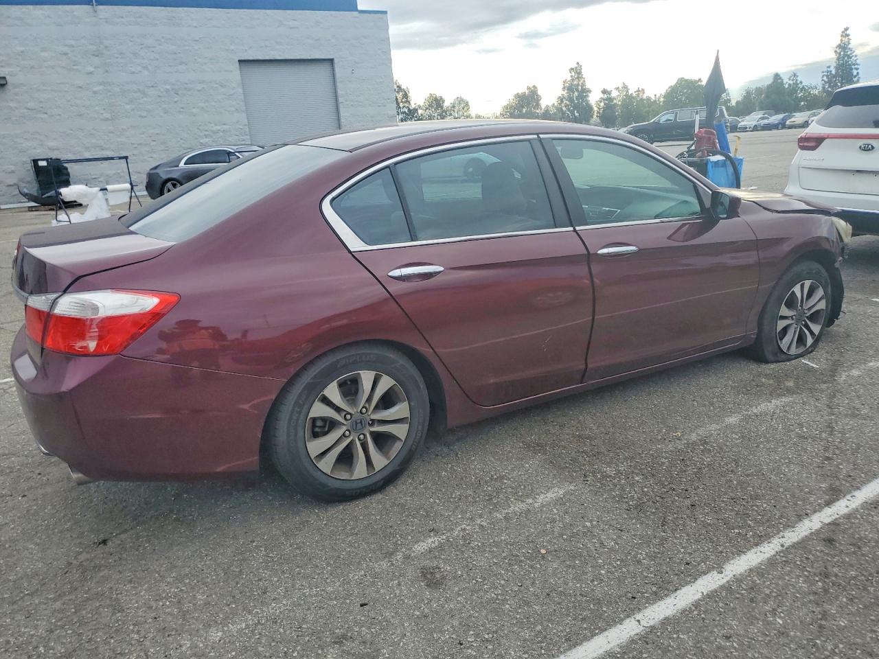 2013 HONDA ACCORD LX photo 3