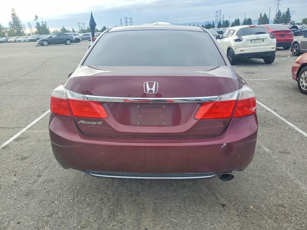 2013 HONDA ACCORD LX photo 6