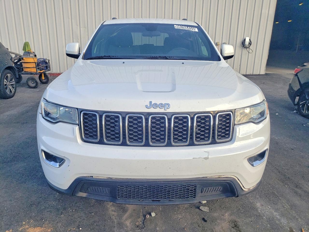 2019 JEEP GRAND CHEROKEE LAREDO photo 5