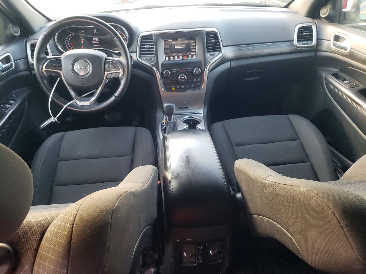 2019 JEEP GRAND CHEROKEE LAREDO photo 8