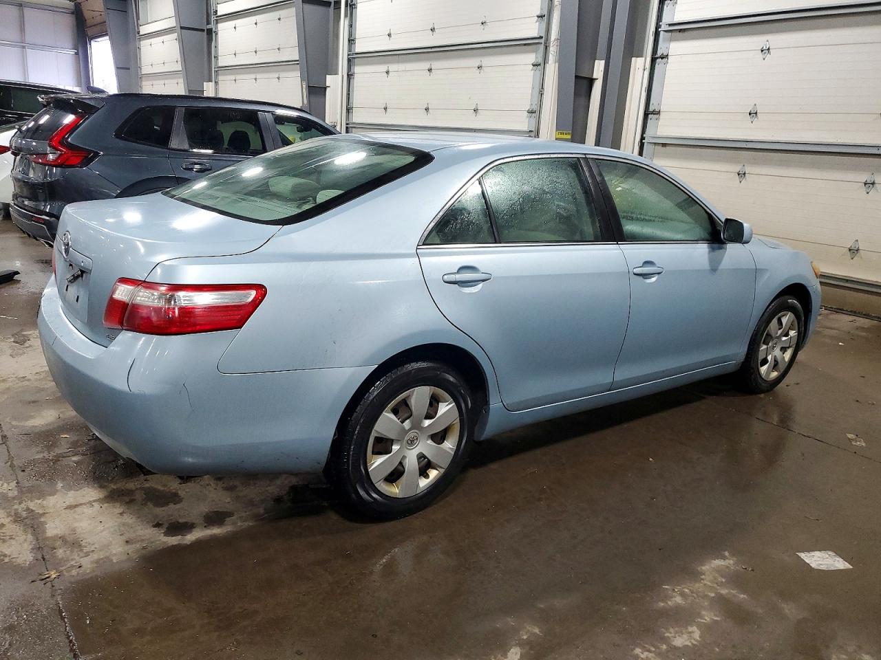 2009 TOYOTA CAMRY BASE photo 3