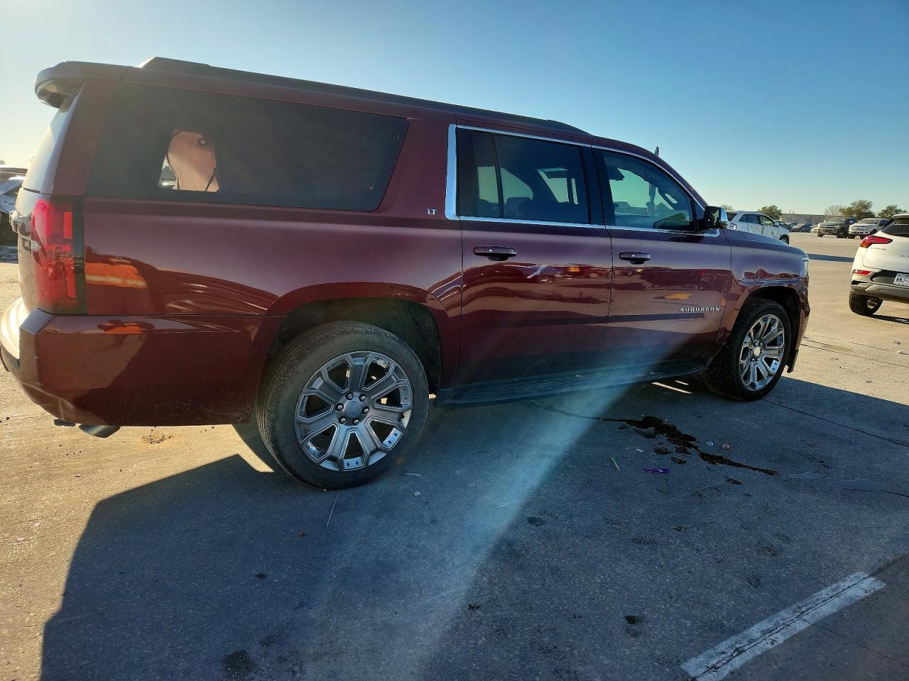 2018 CHEVROLET SUBURBAN C1500 LT photo 3