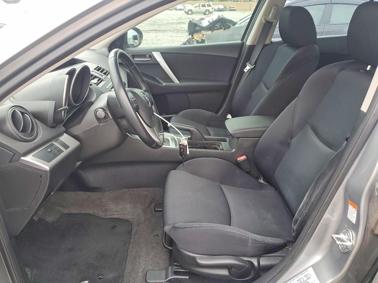 2010 MAZDA 3 S photo 7