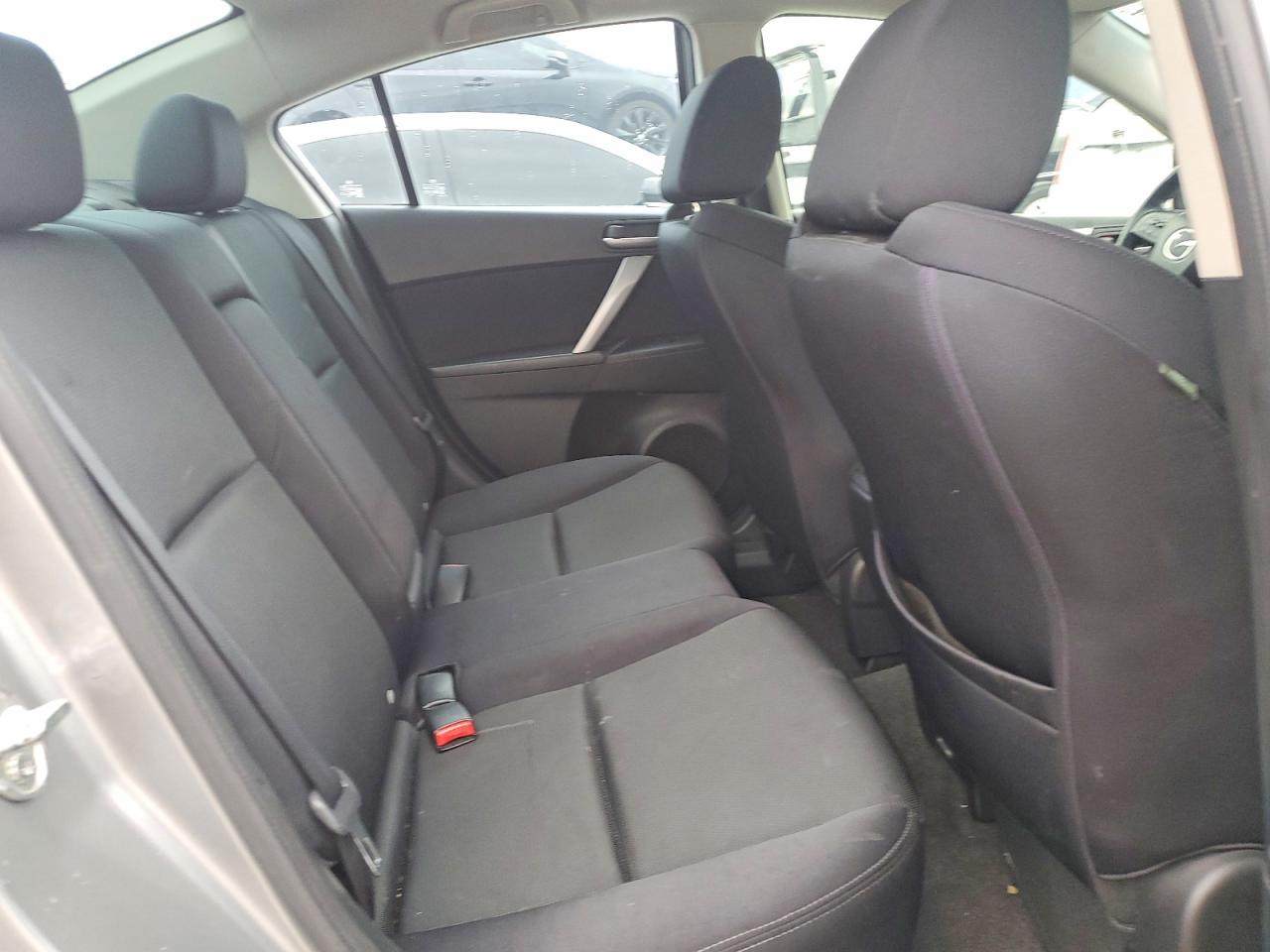2010 MAZDA 3 S photo 10