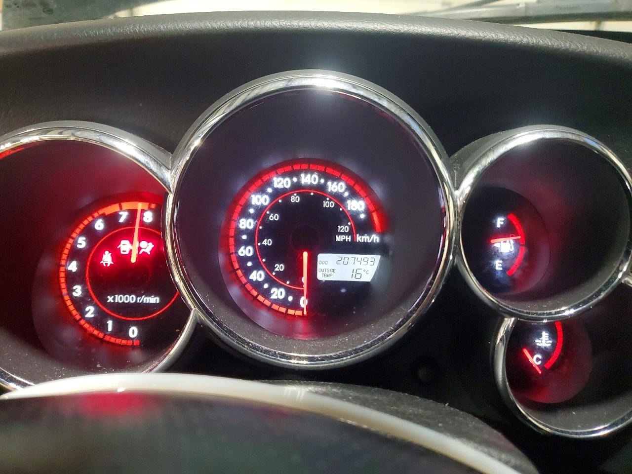 2006 TOYOTA COROLLA MATRIX XR photo 9