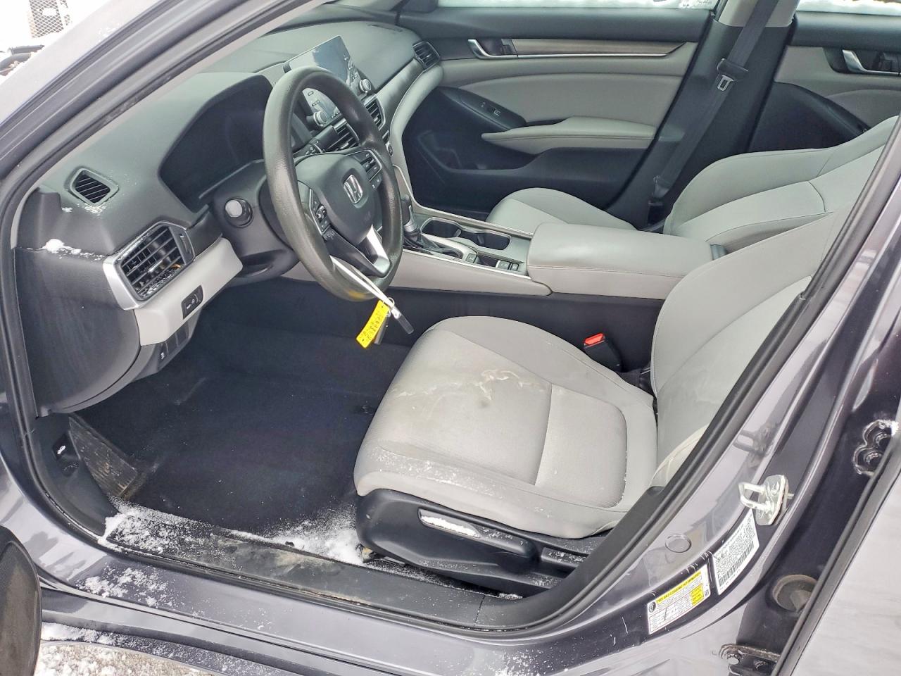 2018 HONDA ACCORD LX photo 7