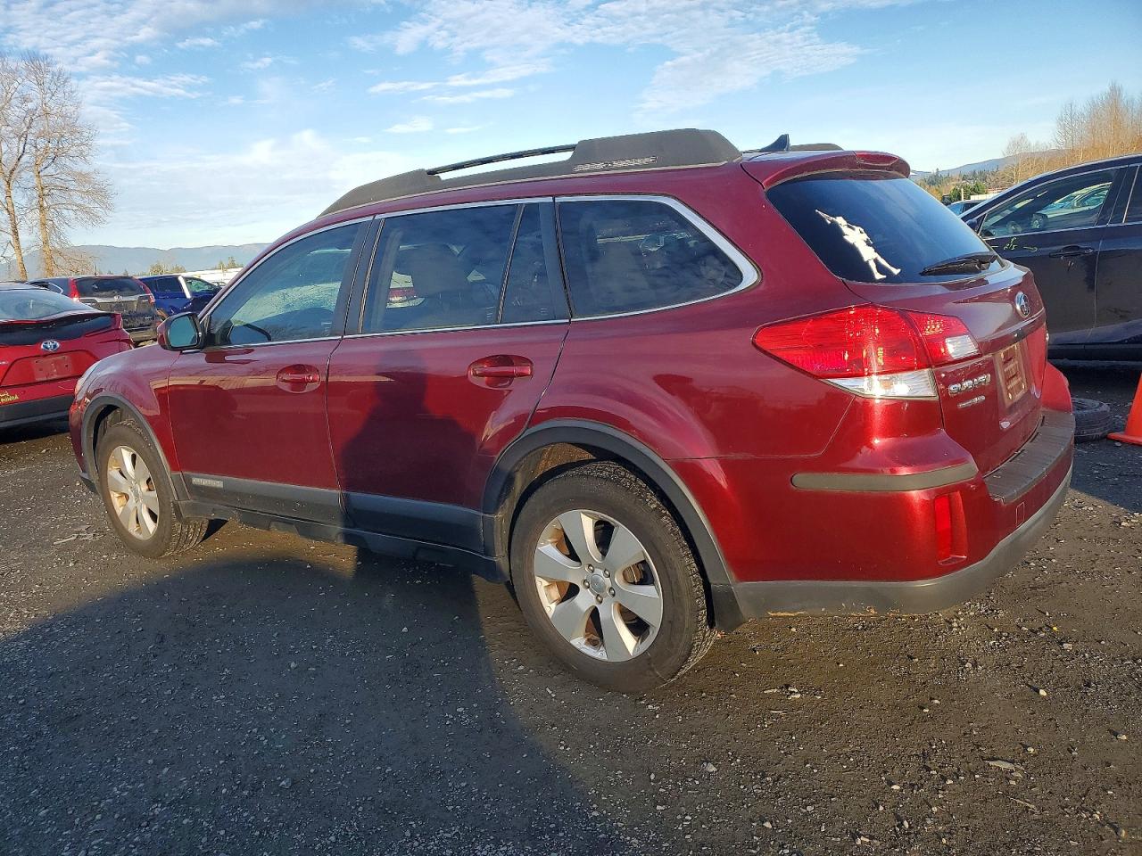 2011 SUBARU OUTBACK 2.5I LIMITED photo 2