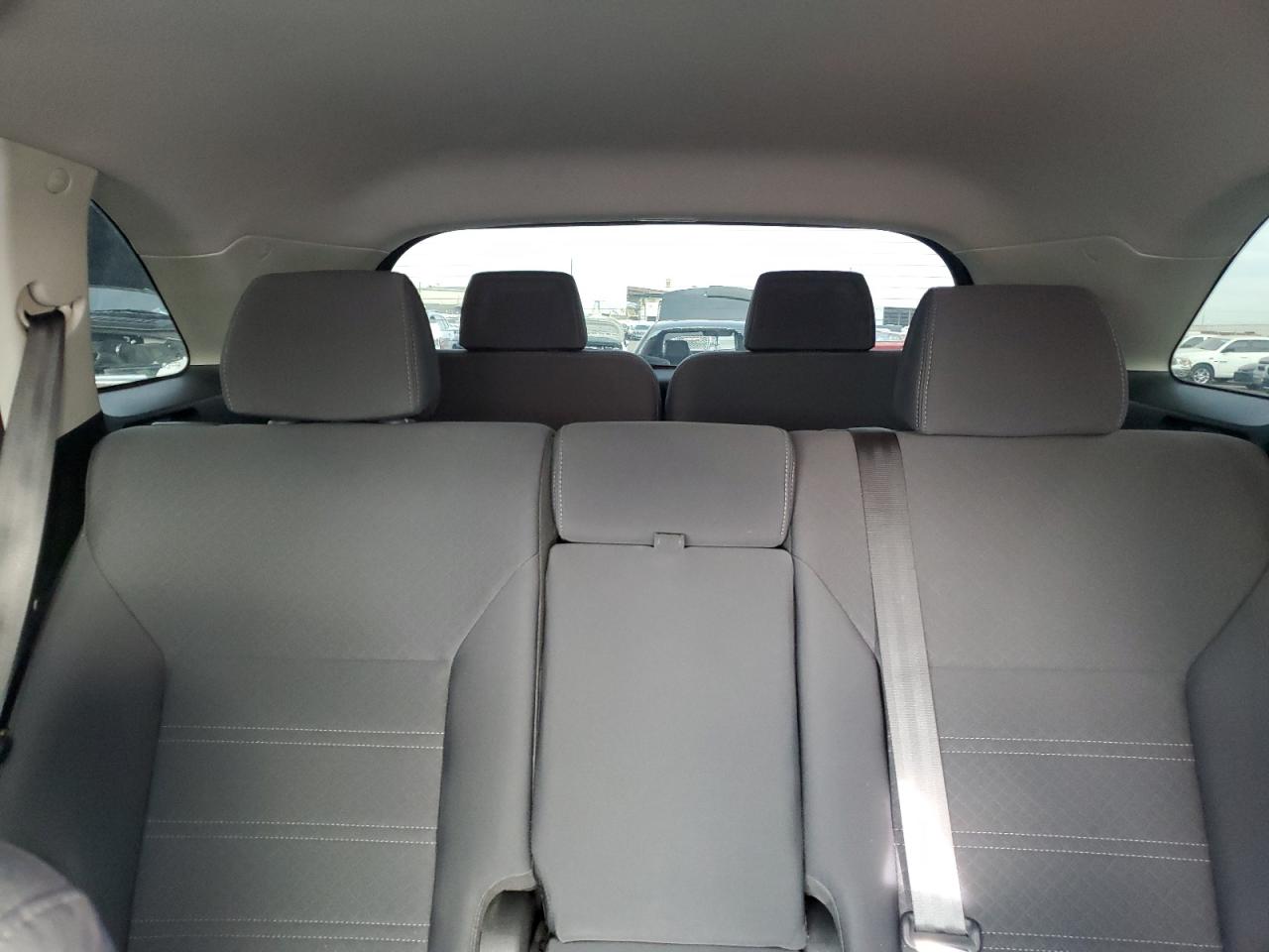 2017 KIA SORENTO LX photo 10