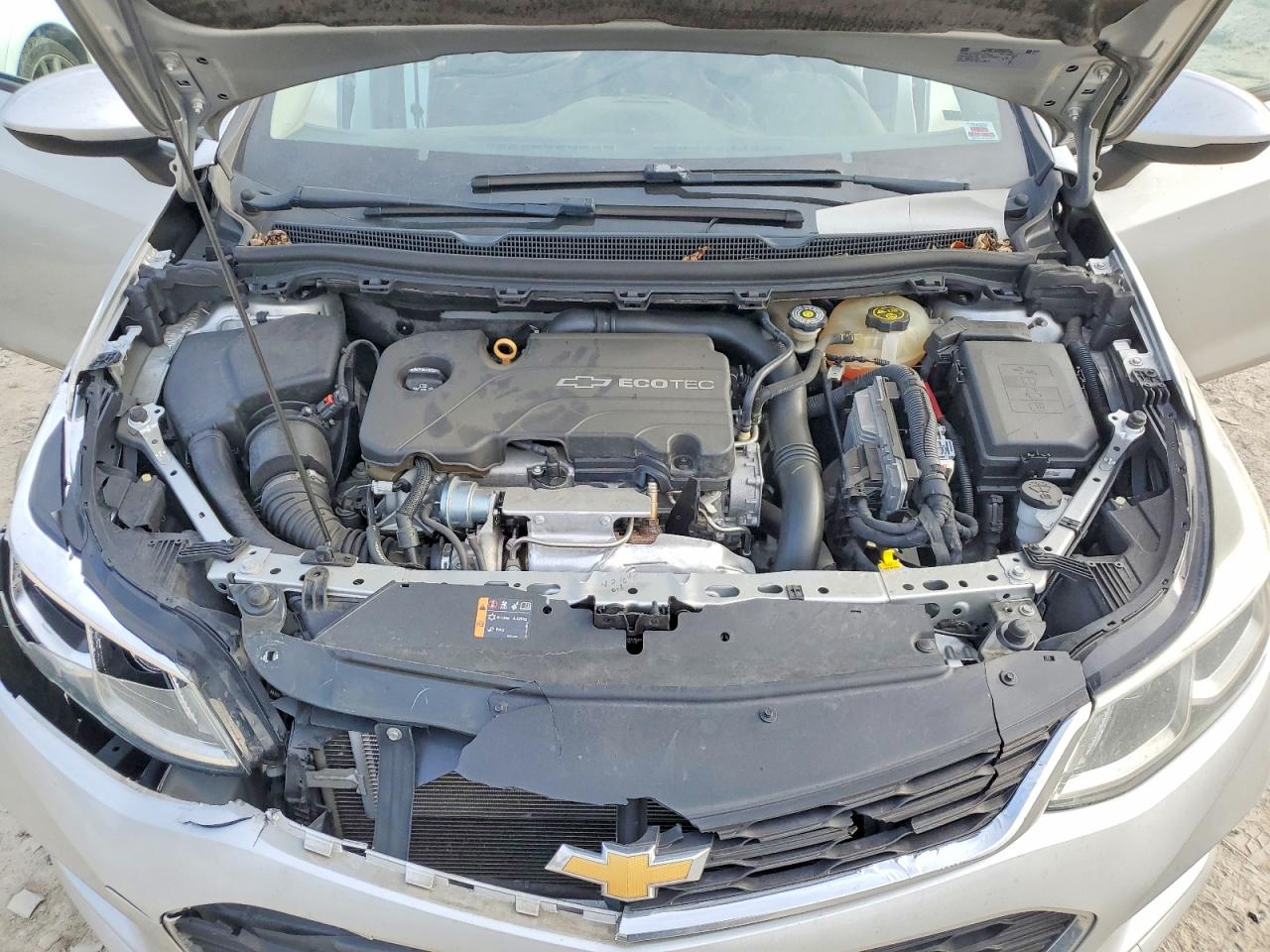2017 CHEVROLET CRUZE LS photo 11