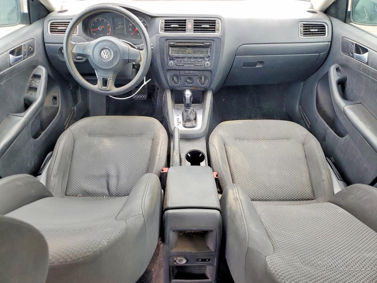 2014 VOLKSWAGEN JETTA BASE photo 8
