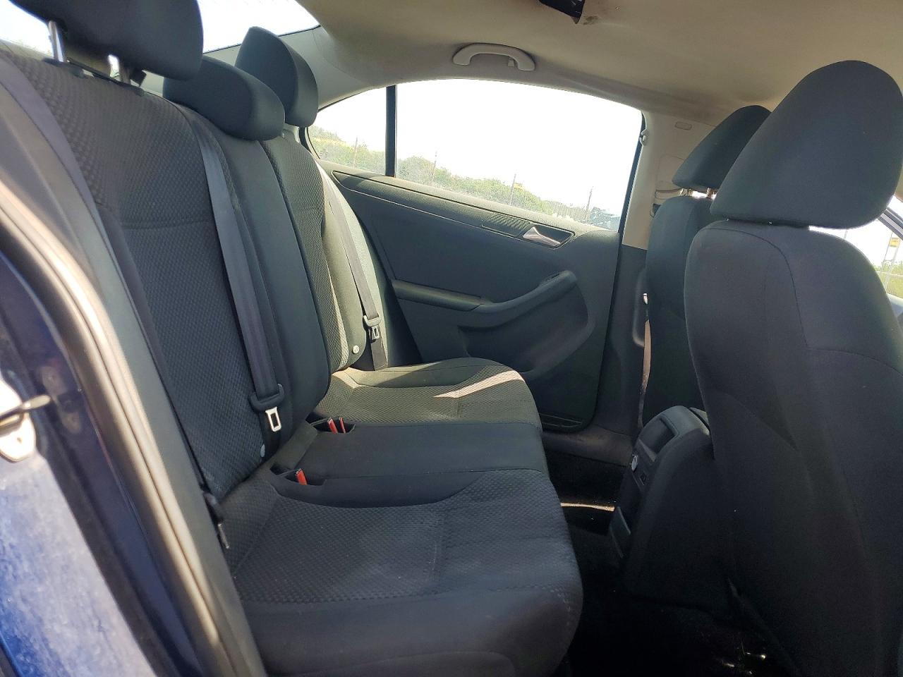 2014 VOLKSWAGEN JETTA BASE photo 10