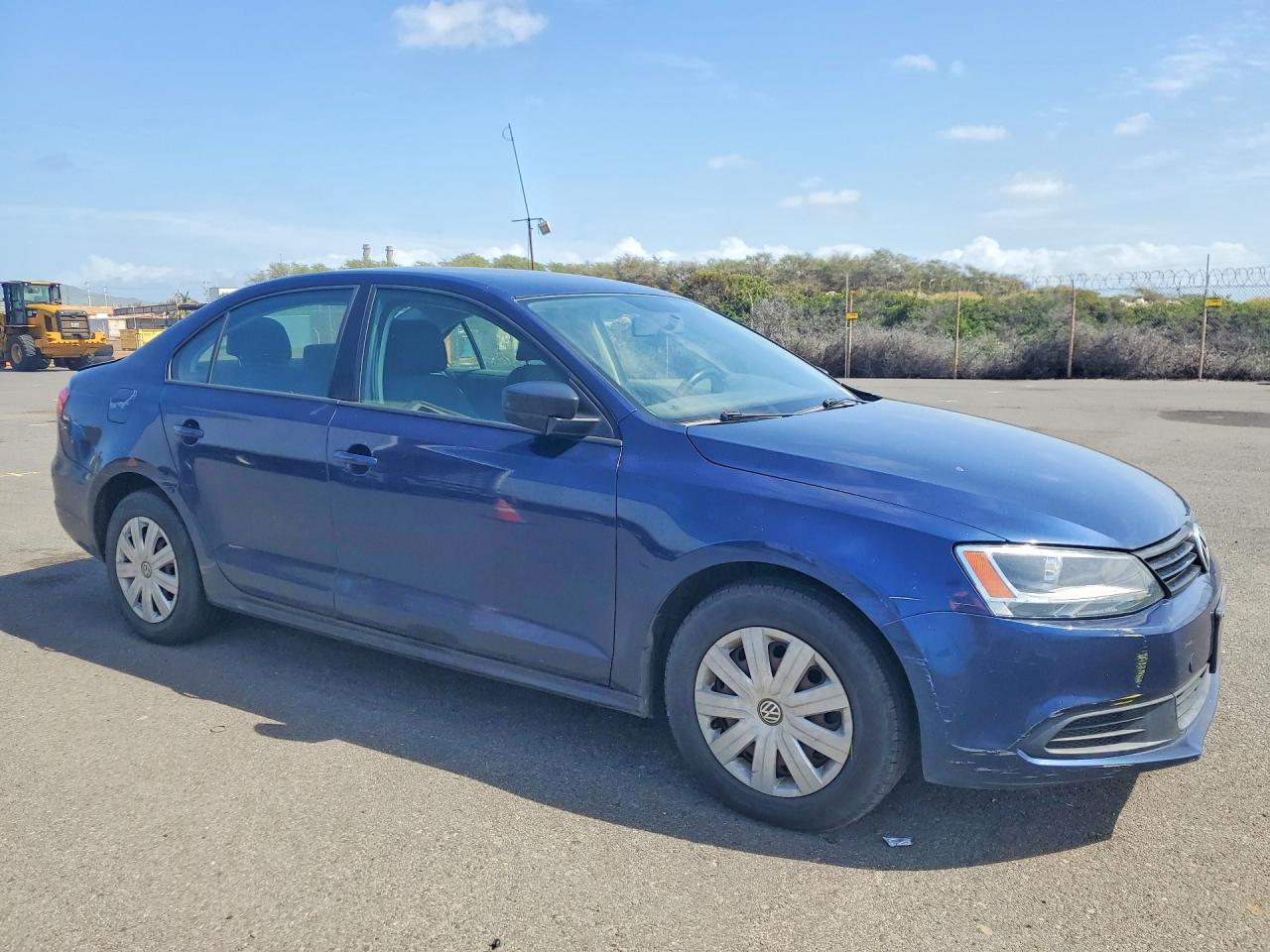 2014 VOLKSWAGEN JETTA BASE photo 4
