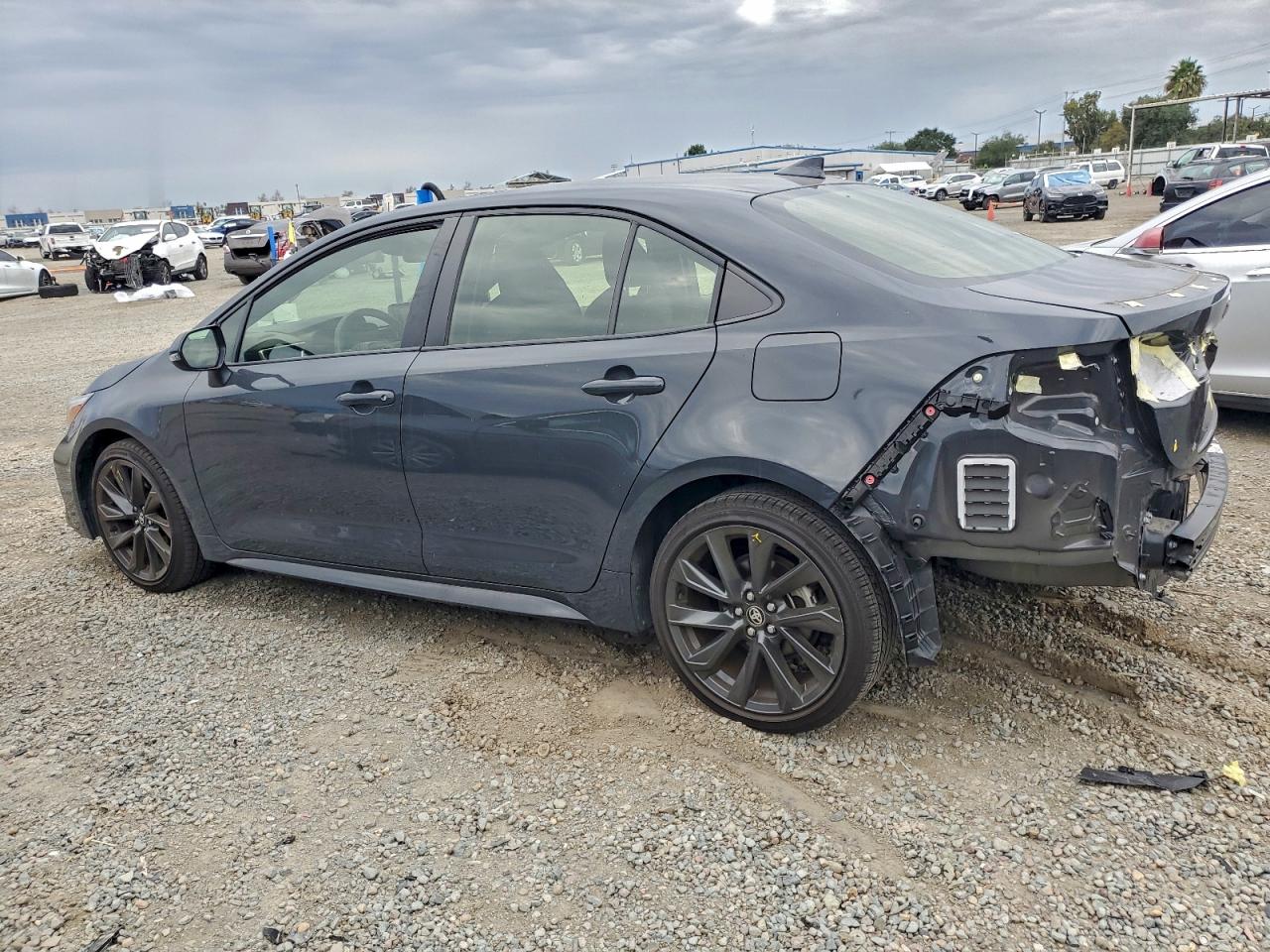 2024 TOYOTA COROLLA SE photo 2