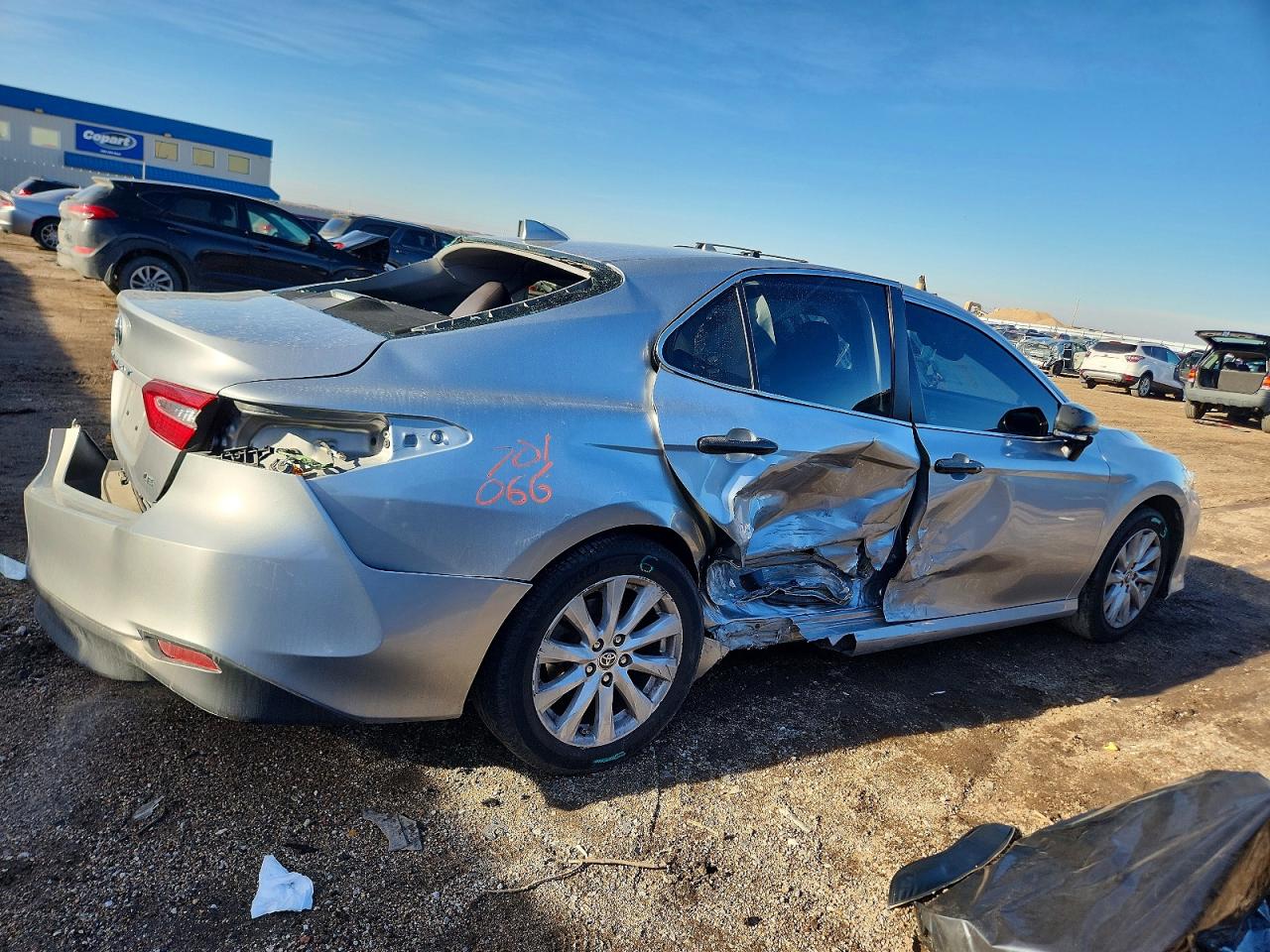 2019 TOYOTA CAMRY L photo 4